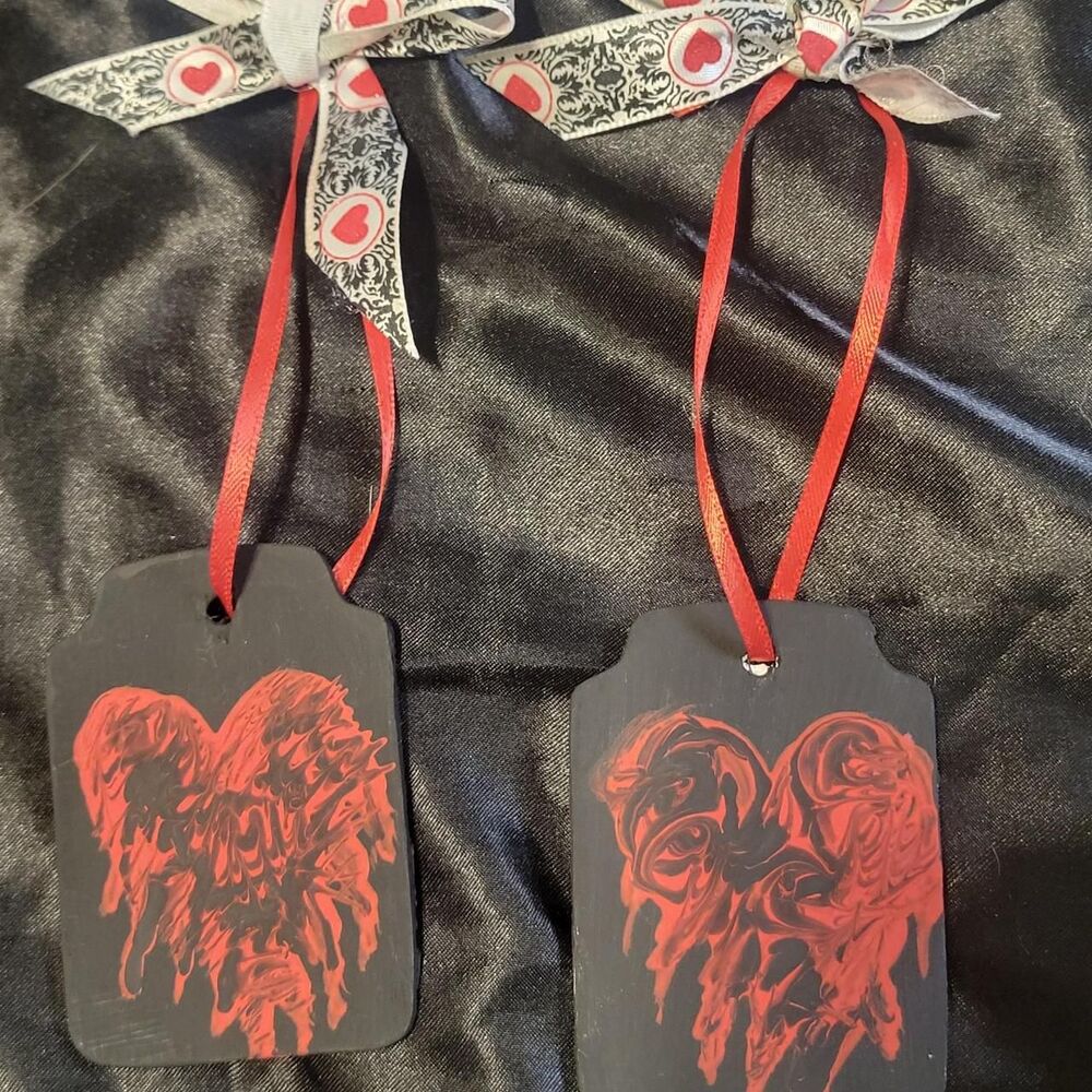 Hot-topic Red and Black Decor-home-accesories